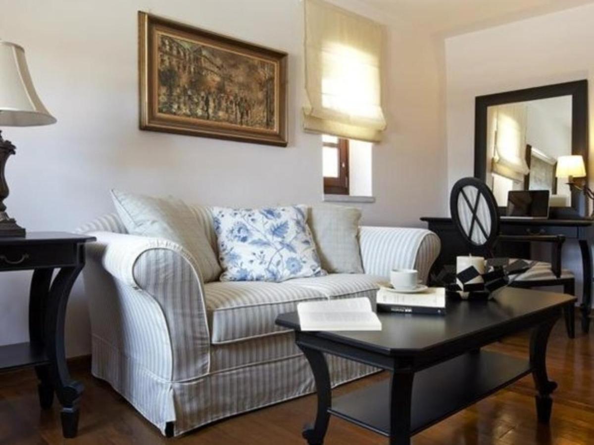 Petritis Guesthouse Oitilon Luaran gambar