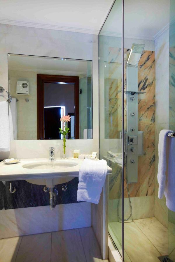 Petritis Guesthouse Oitilon Luaran gambar